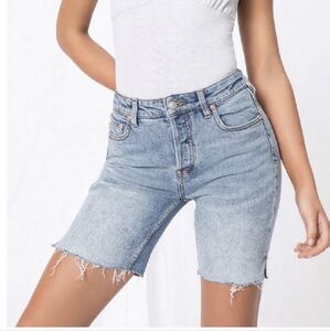 WE THE FREE Free People Crvy Avery Bermuda Boyfriend Denim Shorts Size 26